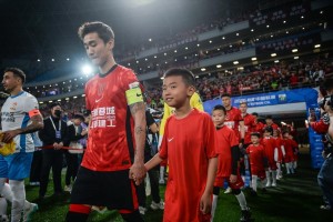 188金宝博体育官方网站-韦世豪迎来31岁生日！蓉城官方送祝福，球迷直言他确实成熟了